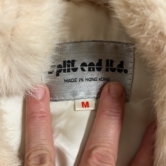 Gorgeous real fur jacket size M but fits S.too 🥰❤️🔥👌 - Picture 4 of 6